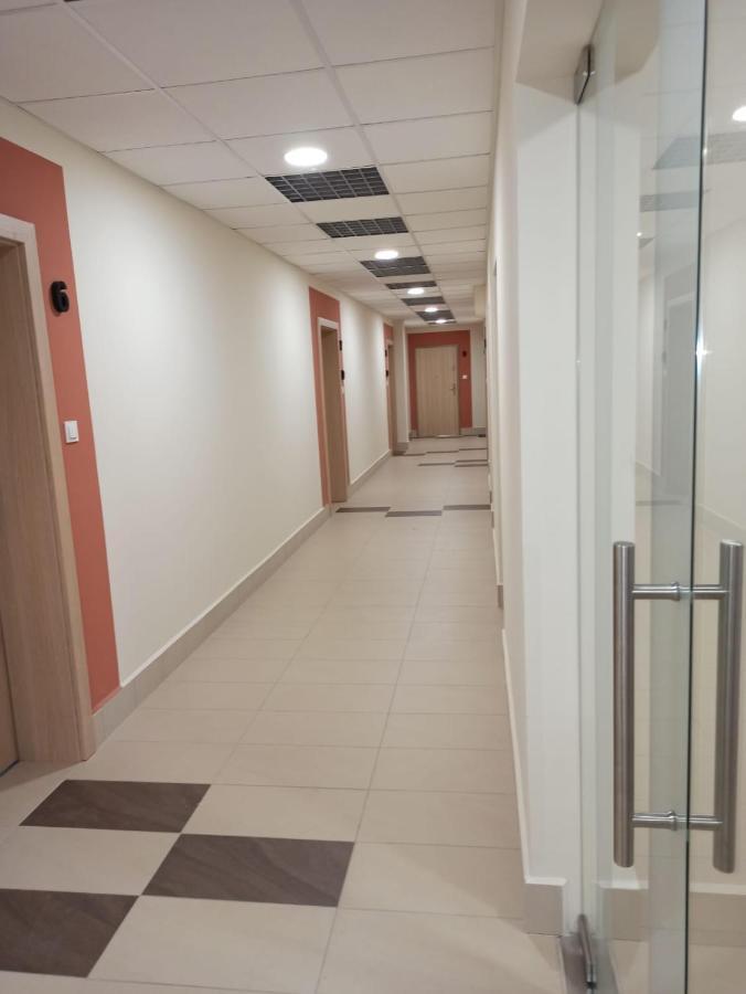Apartament Wrzesnia II Apartment Ngoại thất bức ảnh