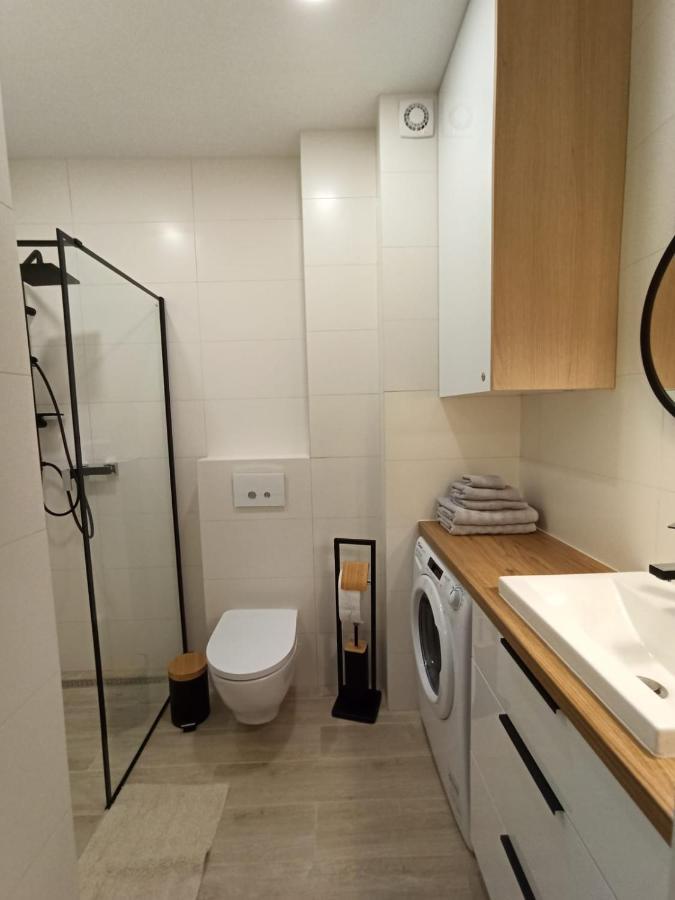 Apartament Wrzesnia II Apartment Ngoại thất bức ảnh